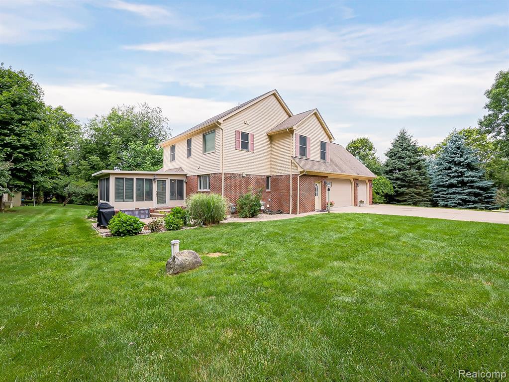 8160 W Gates Street, Bruce, MI 48065 — Photo 23
