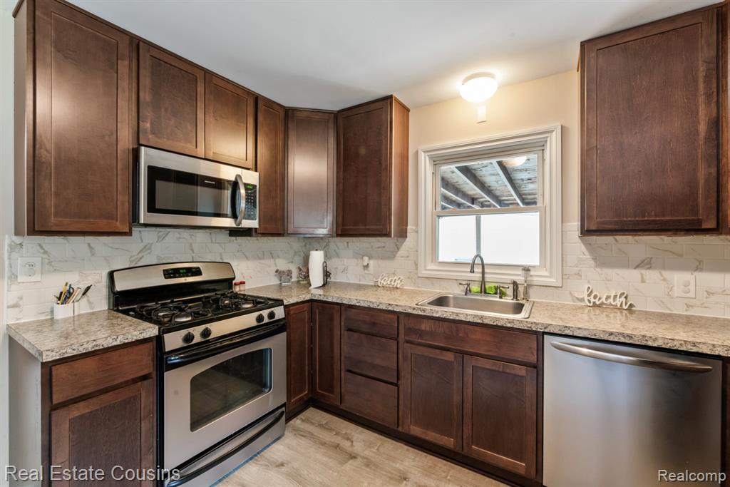 141 Bevins Street, Holly, MI 48442 — Photo 3