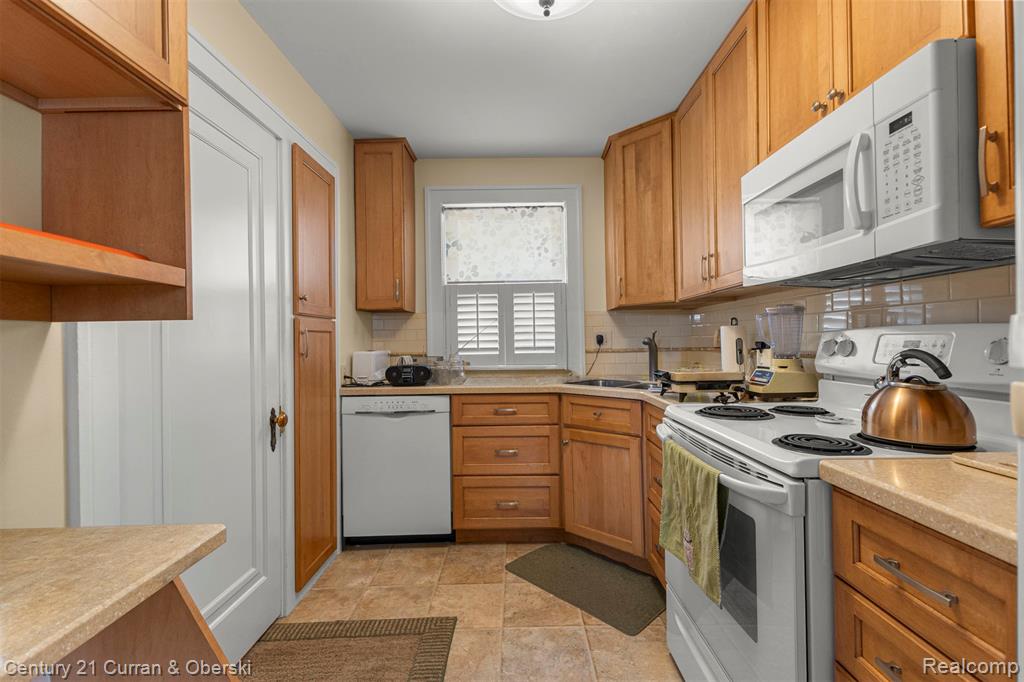 6315 Steadman Street, Dearborn, MI 48126 — Photo 10