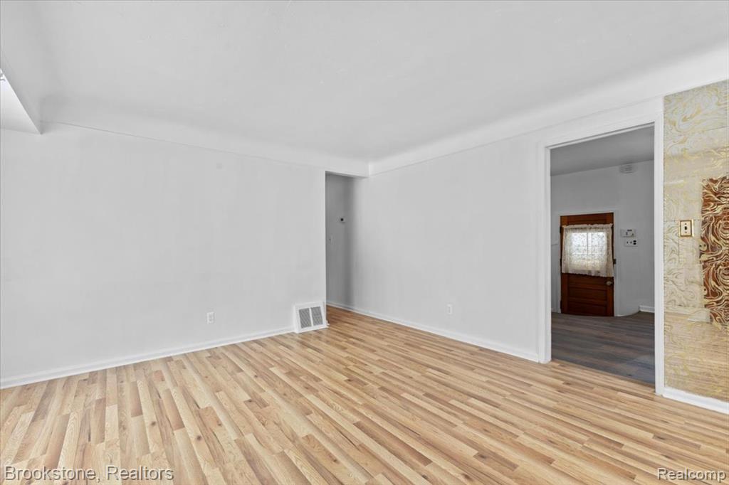951 Argyle Avenue, Pontiac, MI 48341 — Photo 8