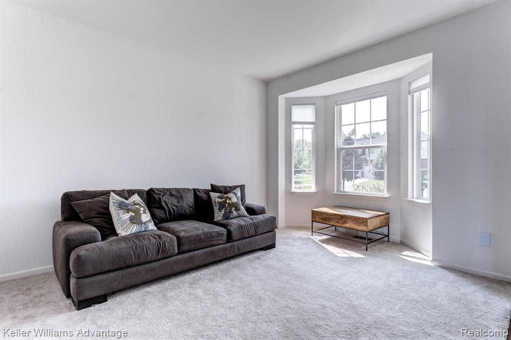 124 Shannon Partin Boulevard, South Lyon, MI 48178 — Photo 27