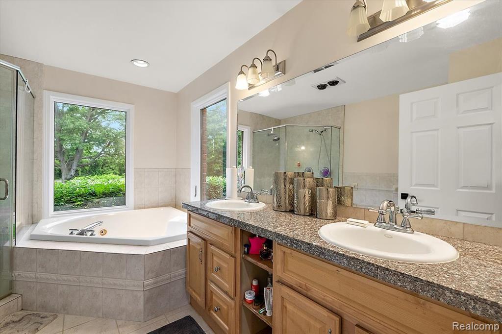 4700 Botany Glen, Commerce Twp, MI 48382 — Photo 24