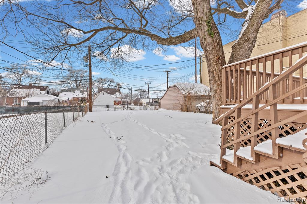 24857 Landau, Center Line, MI 48015 — Photo 5