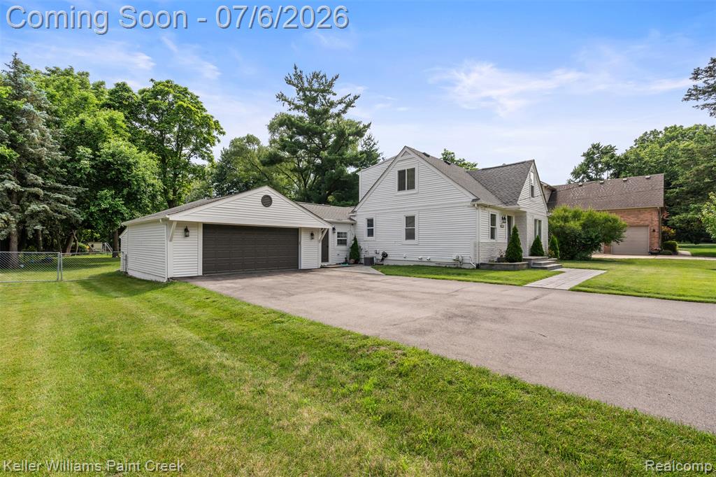 8316 Speedway Drive, Utica, MI 48317 — Photo 2