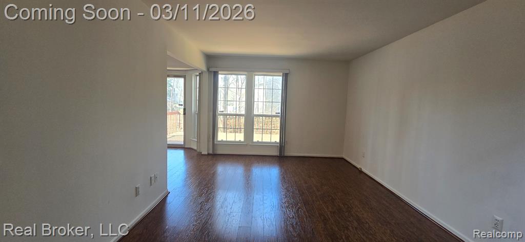 7680 Rivergate Drive, Westland, MI — Photo 3