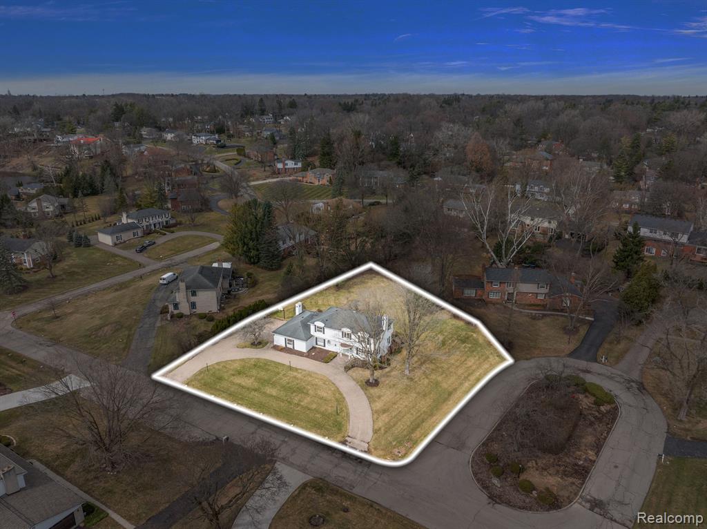 4366 Ardmore Drive, Bloomfield Hills, MI 48302 — Photo 50