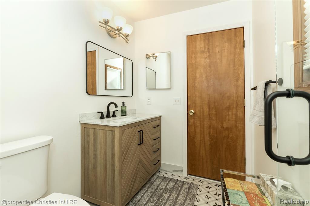 47192 Sanborn Drive, Macomb, MI 48044 — Photo 28