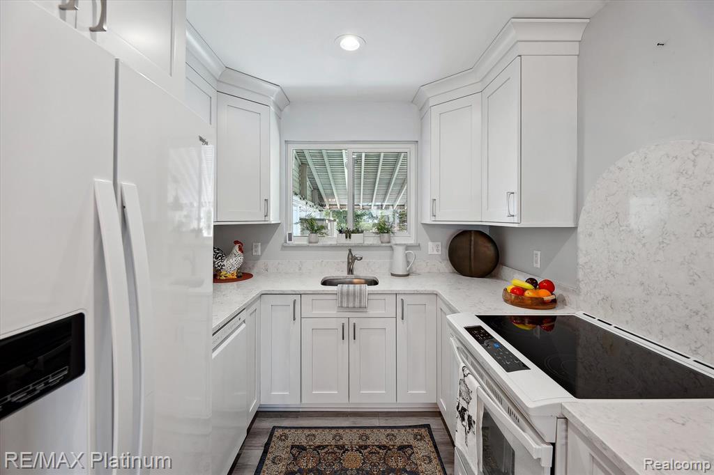 5992 Alan Drive, 22, Brighton, MI 48116 — Photo 11