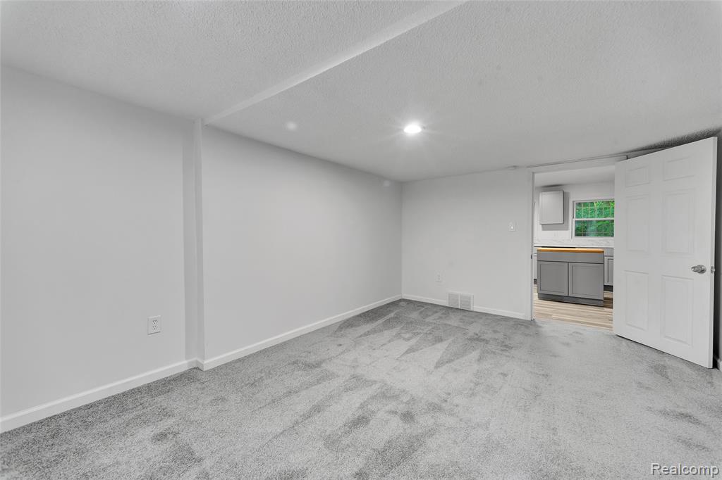 20885 Westview Avenue, Ferndale, MI 48220 — Photo 23