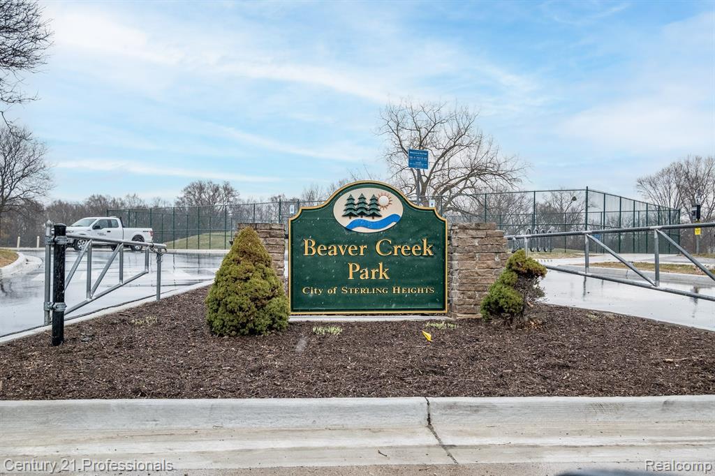 4256 BIEBER Drive, Sterling Heights, MI 48310 — Photo 41