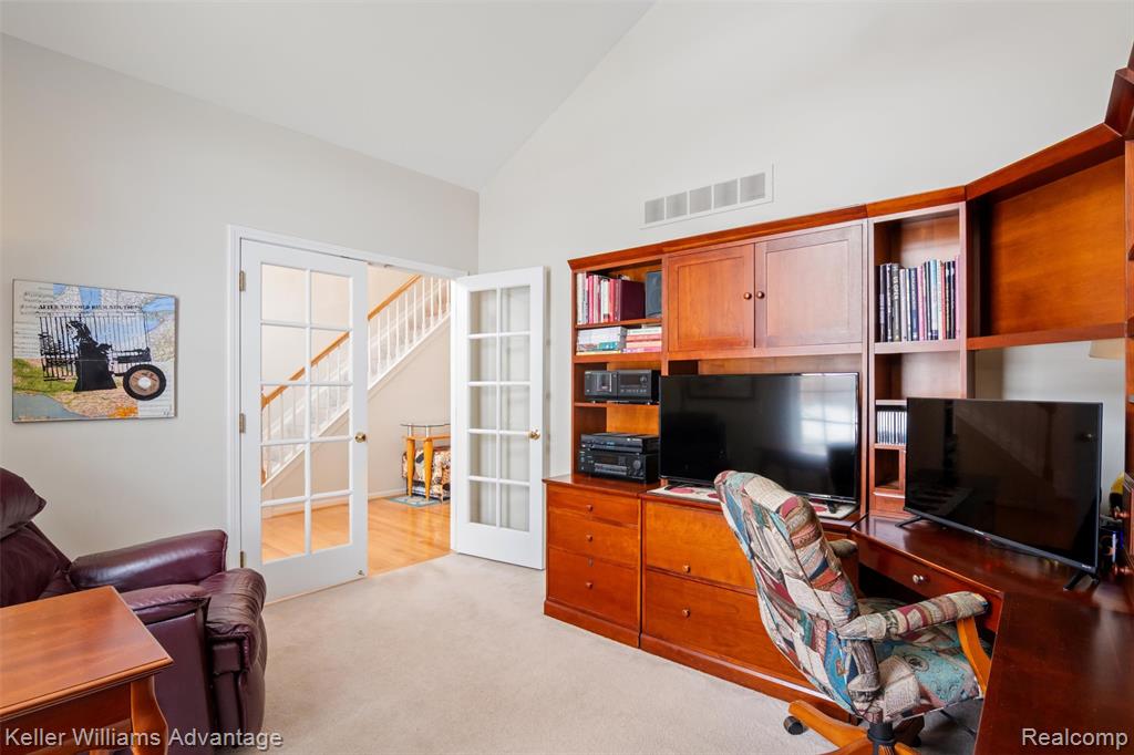 2850 Santia Drive, Troy, MI, 48085