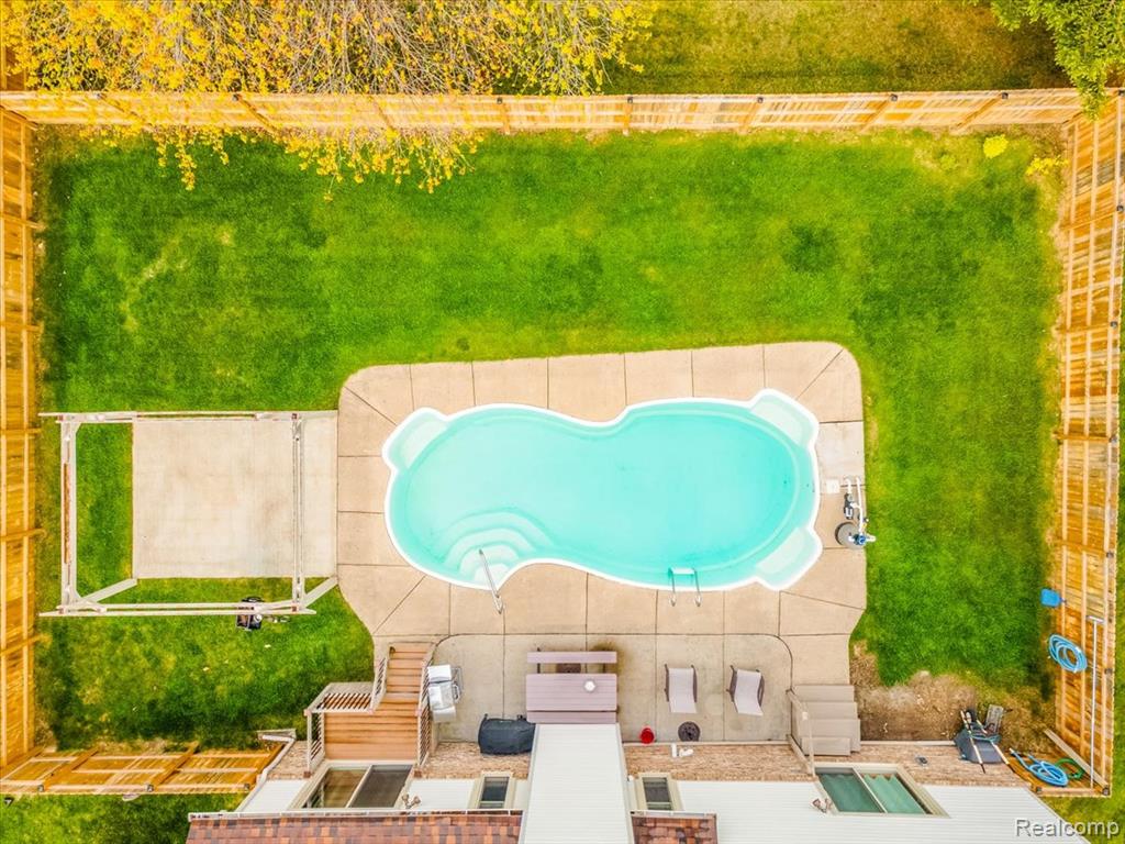 454 BREAKWATER, Belleville, MI 48111 — Photo 43
