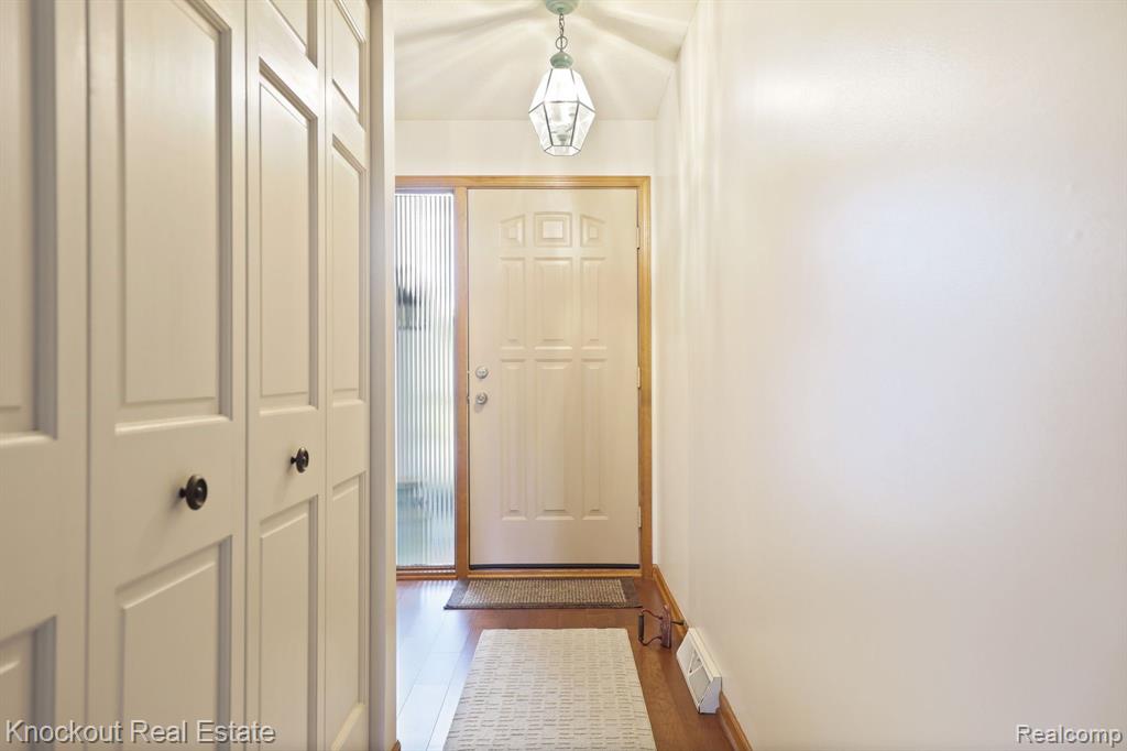 57 PINE GROVE Drive, Frankenmuth, MI 48734 — Photo 6