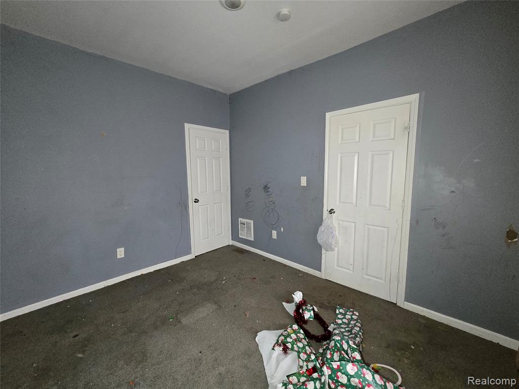 8976 McClellan Street, Detroit, MI 48213 — Photo 37