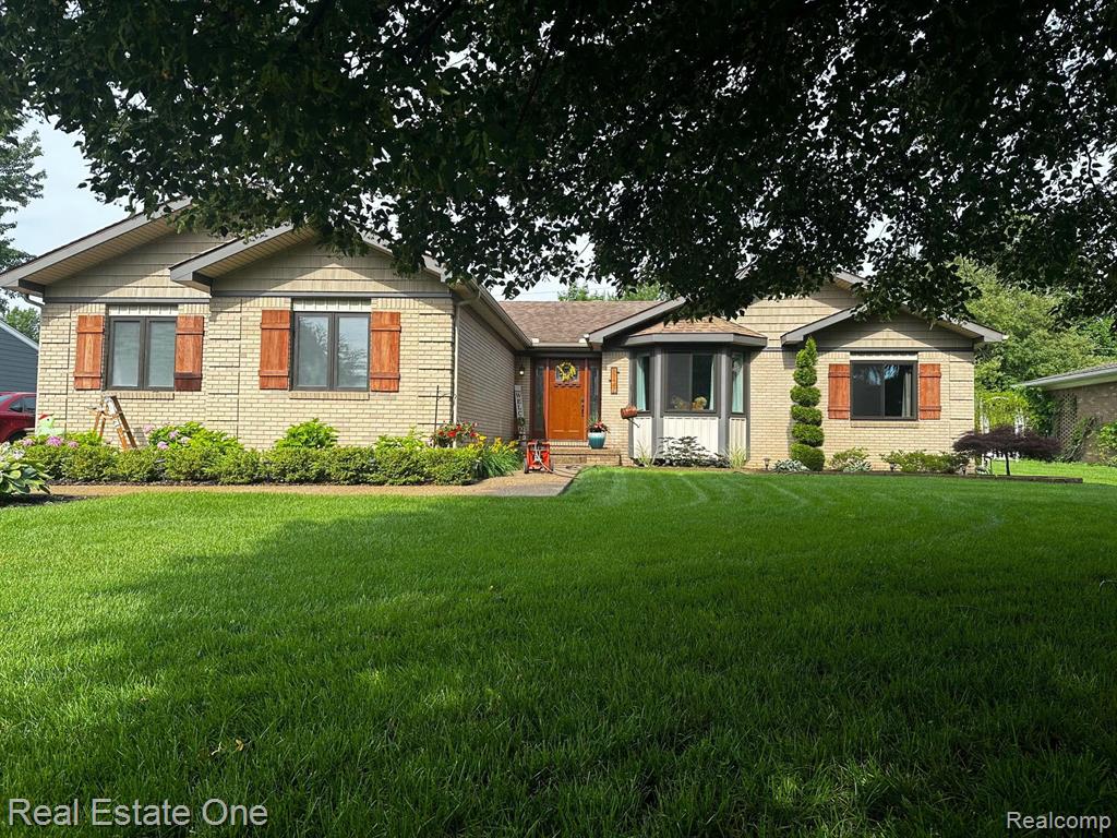 53447 GARLAND Drive, Macomb, MI 48316 — Photo 4