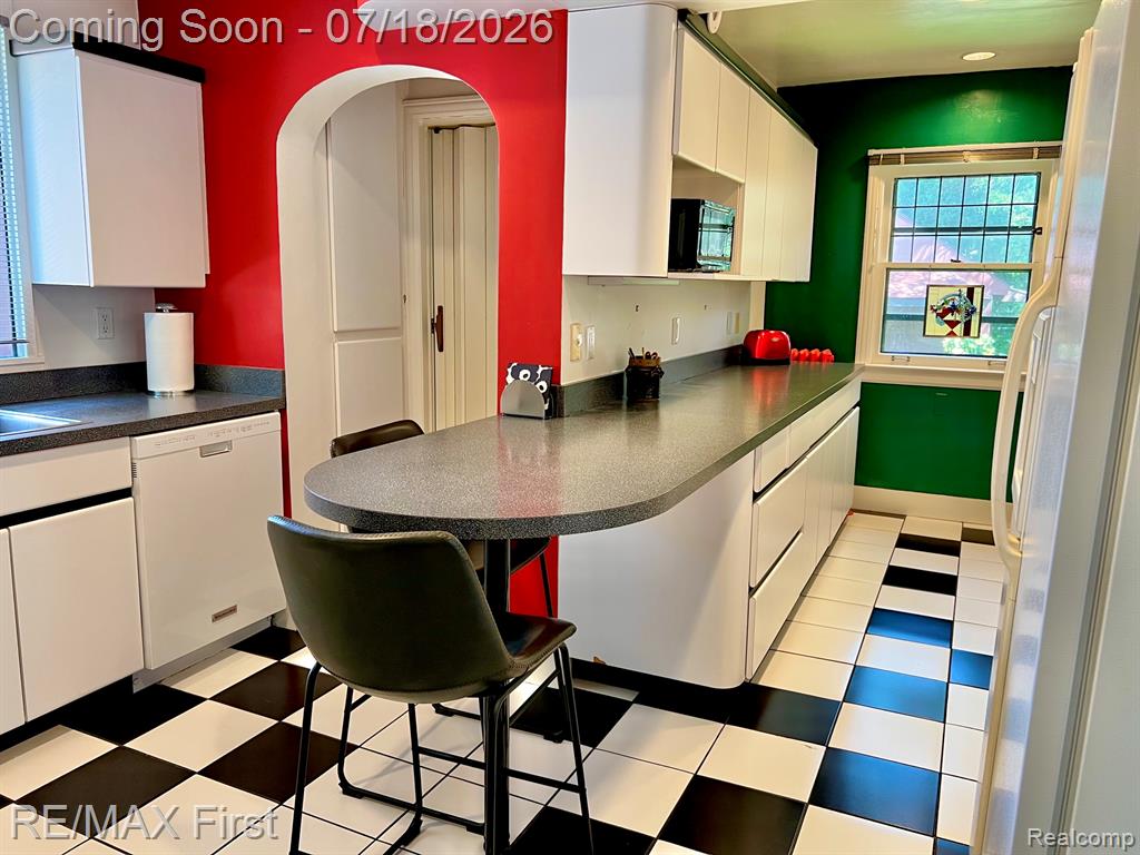774 W Oakridge Street, Ferndale, MI 48220 — Photo 16