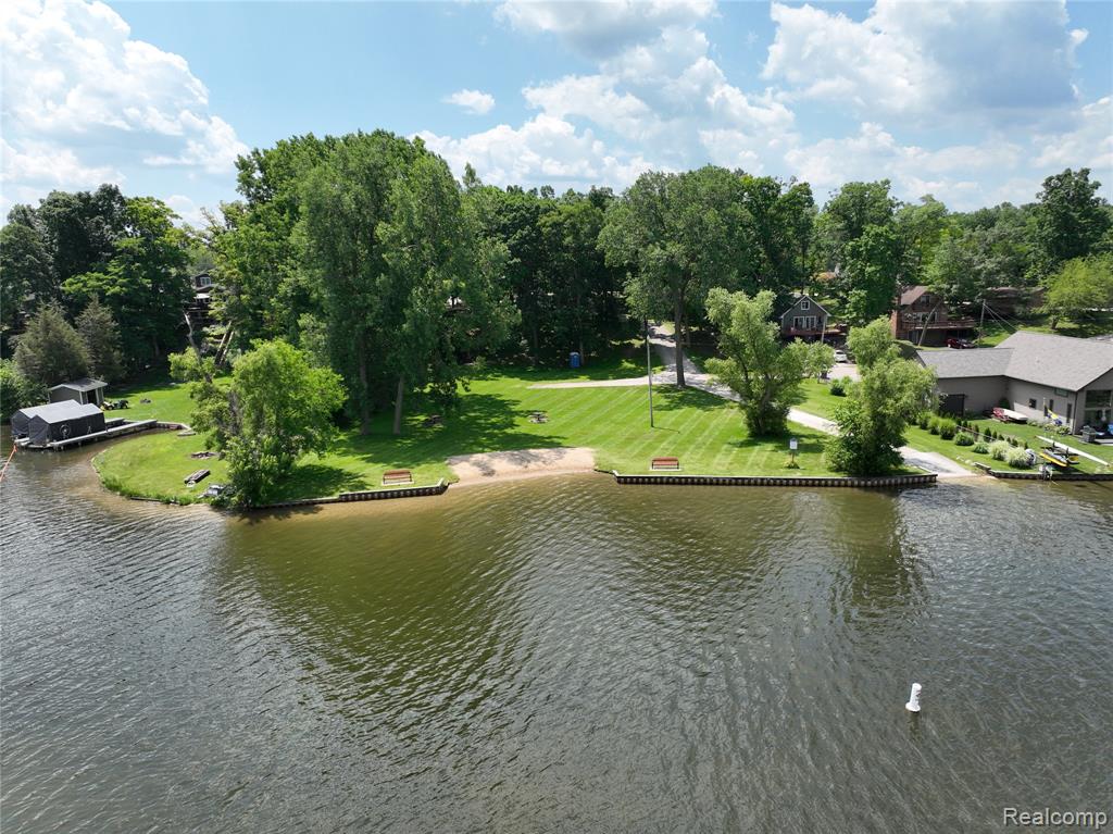 9100 Mayfred Drive, Pinckney, MI 48169 — Photo 29
