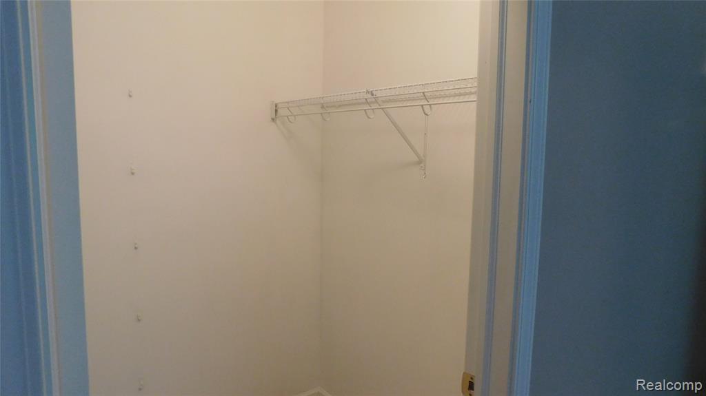 44850 MARIGOLD Drive, Sterling Heights, MI 48314 — Photo 14