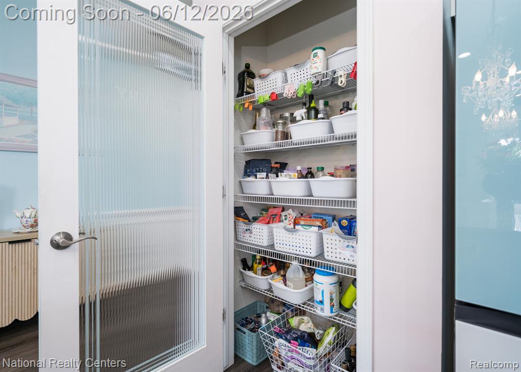 1233 Lark St, Lake Orion, MI — Photo 11