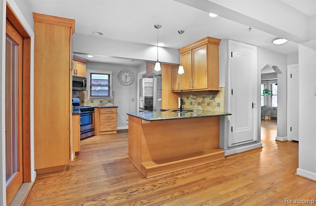 613 S CONNECTICUT Avenue, Royal Oak, MI 48067 — Photo 15