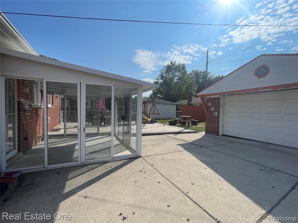 8232 Bailey Street, Taylor, MI 48180 — Photo 19