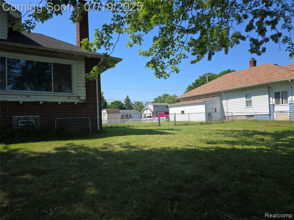 50 Riverview Drive, Mount Clemens, MI 48043 — Photo 4
