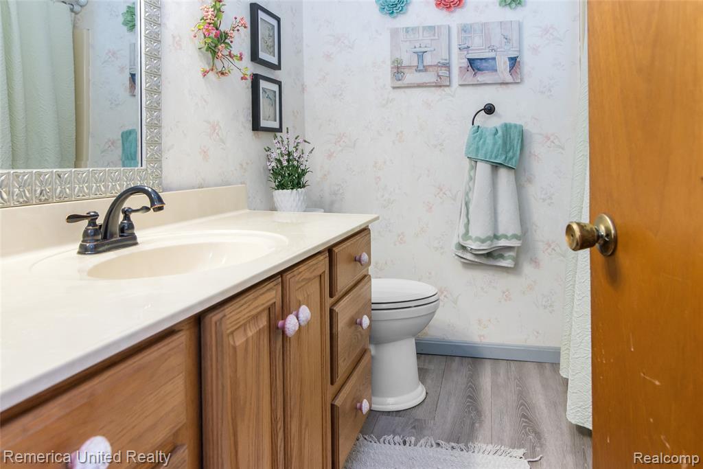 11043 Hamburg Road, Whitmore Lake, MI 48189 — Photo 27