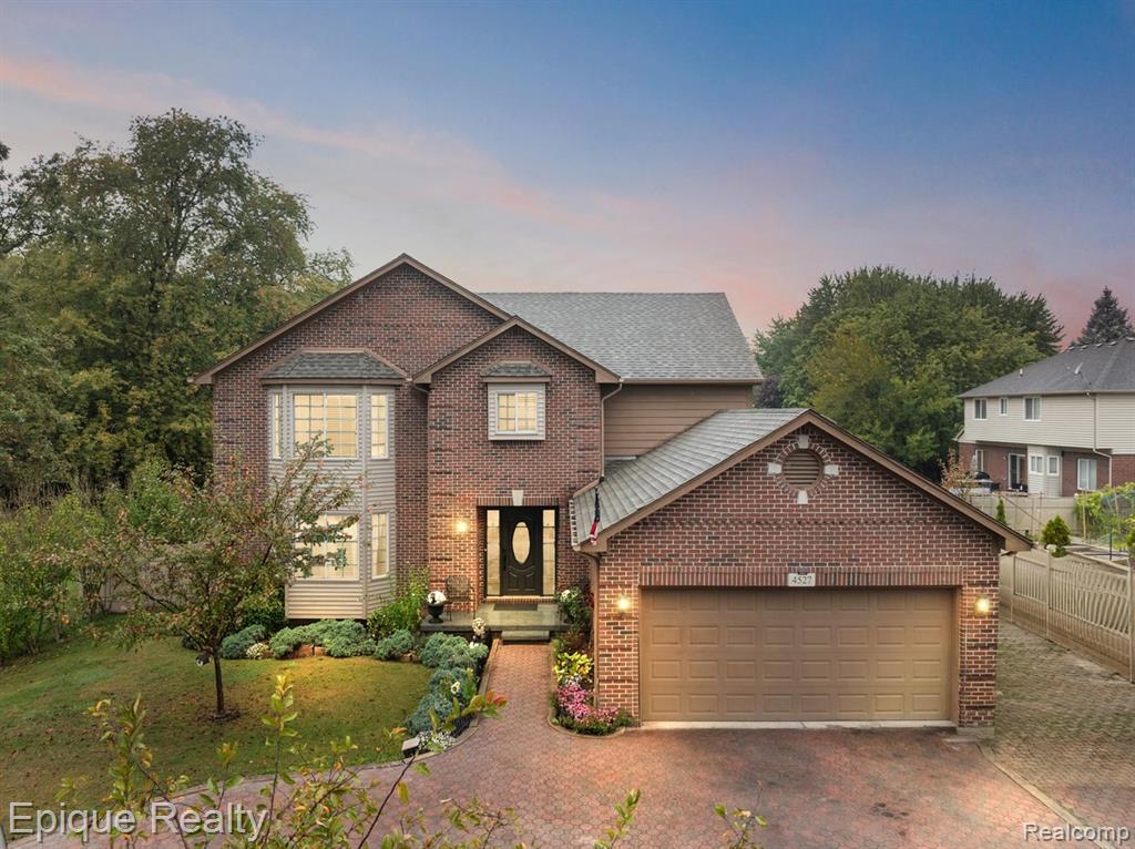 4527 Rochester Road, Troy, MI 48085 — front exterior
