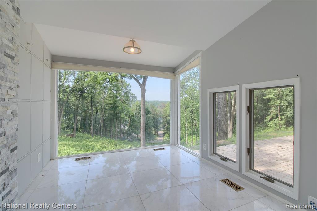 341 Corrie Road, Ann Arbor, MI 48105 — Photo 19