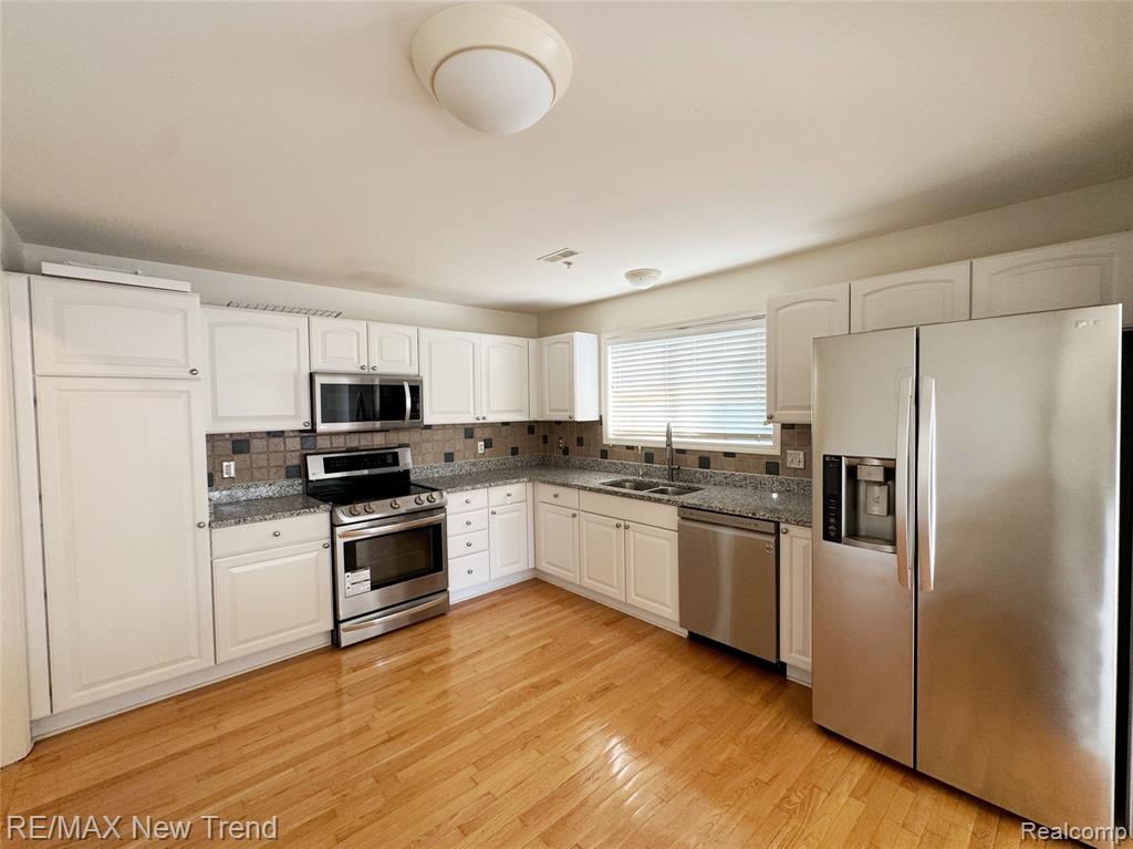 28280 Carlton Way Drive, Novi, MI 48377 — Photo 5