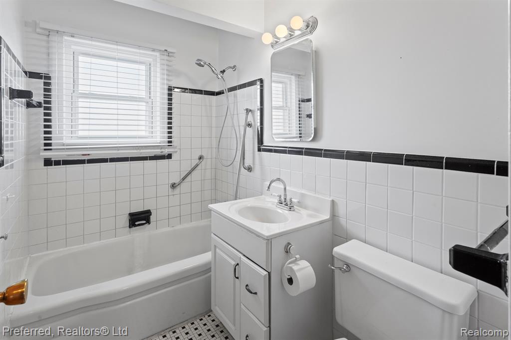 9980 HUBERT Avenue, Allen Park, MI 48101 — Photo 10