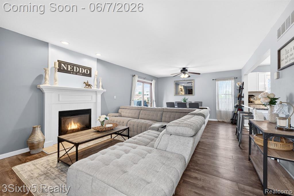 12736 Phelps Street, Southgate, MI 48195 — Photo 12