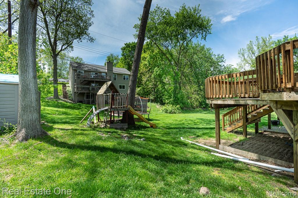 668 Sherry Drive, Lake Orion, MI 48362 — Photo 29