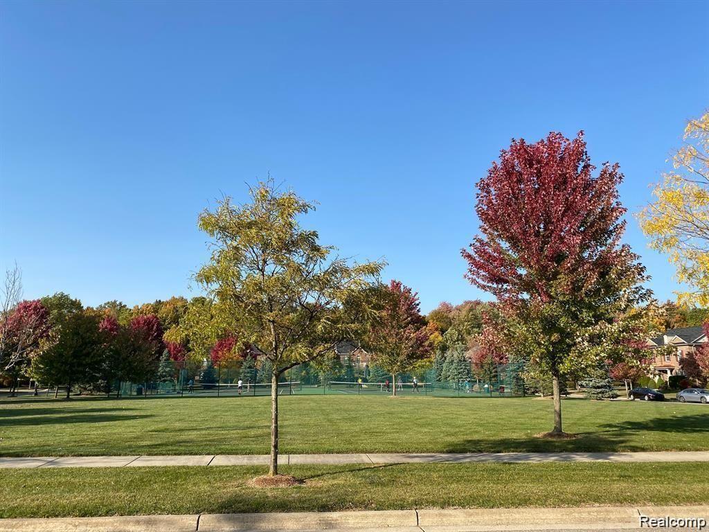 49691 COURTYARD Lane, Canton, MI 48188 — Photo 58