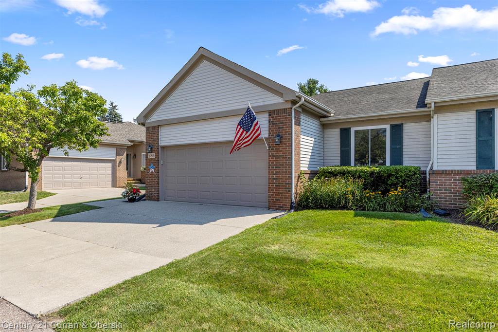 698 Ravencrest Lane, Westland, MI — front exterior