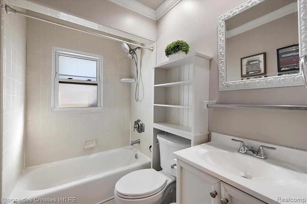 4402 Berkshire Road, Royal Oak, MI 48073 — Photo 22