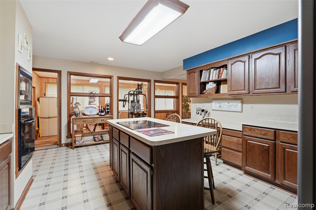 11034 Grand River Road, Brighton, MI 48116 — Photo 17