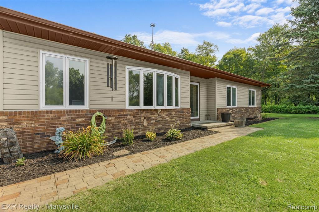12980 Metcalf Road, Brockway, MI 48097 — Photo 4