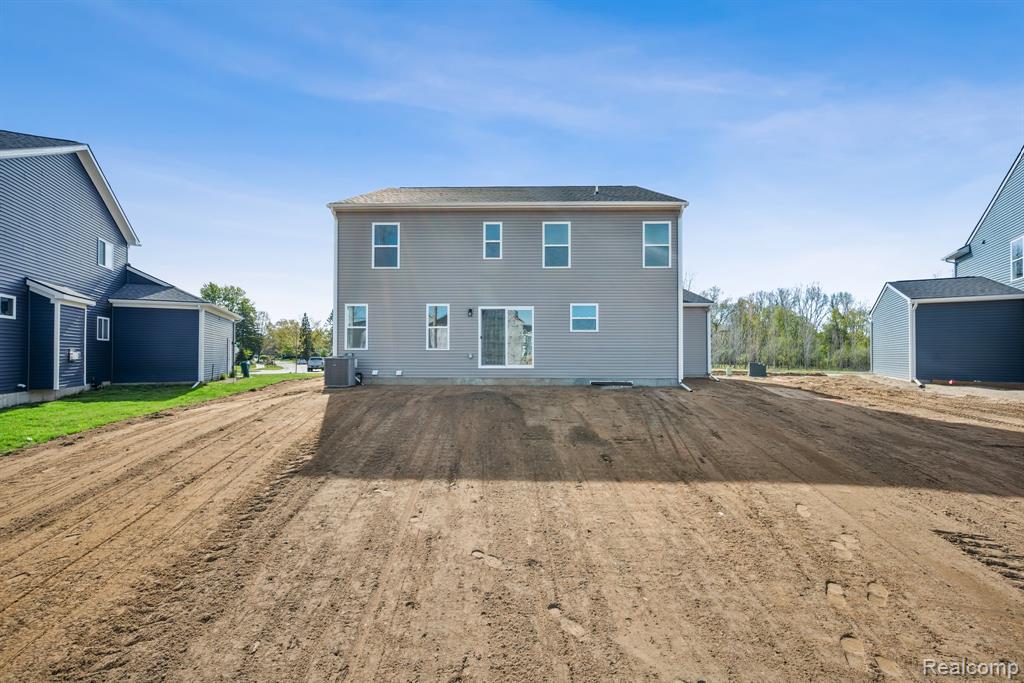 360 Hidden River W, Holly, MI 48442 — Photo 29