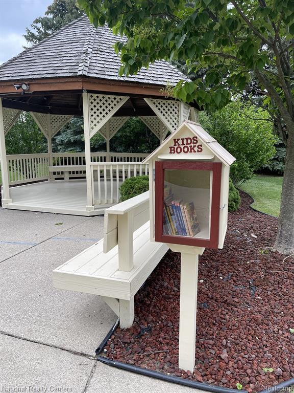 42595 LILLEY POINTE Drive, Canton, MI 48187 — Photo 42