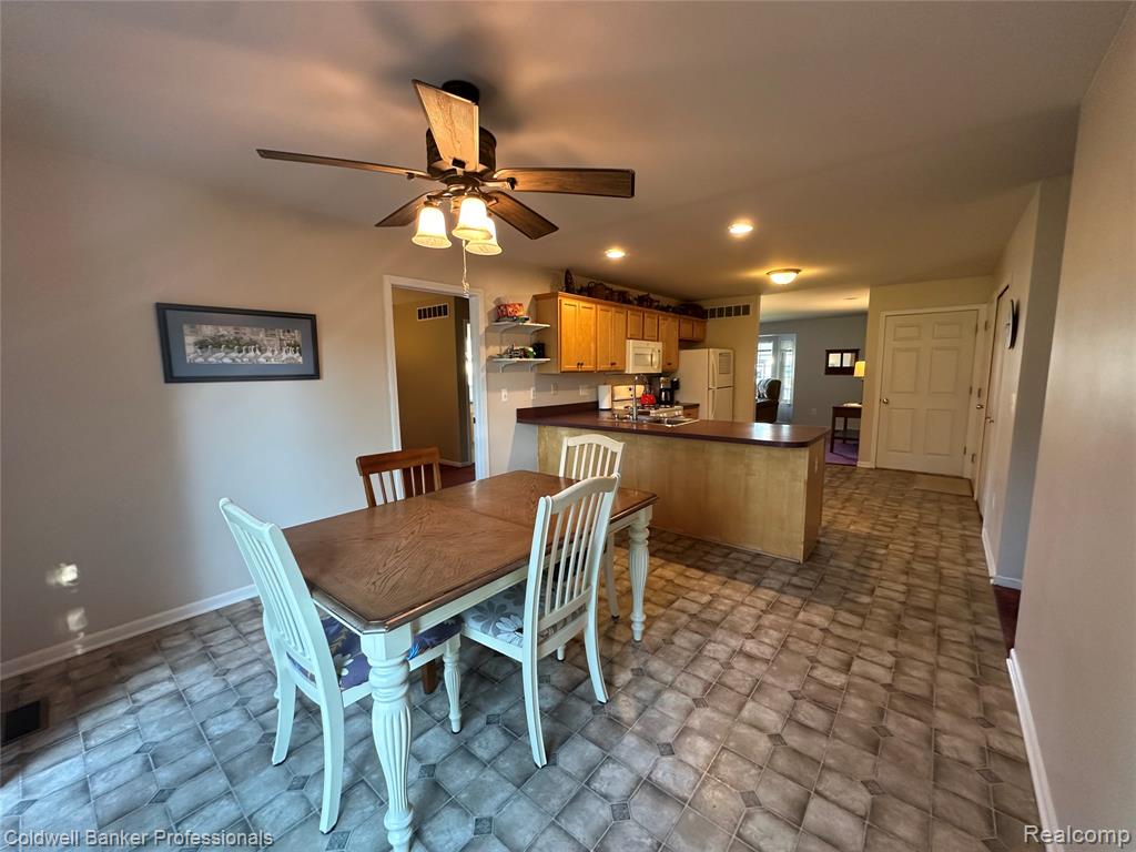 60 Old Carriage Lane, Lapeer, MI 48446 — Photo 22