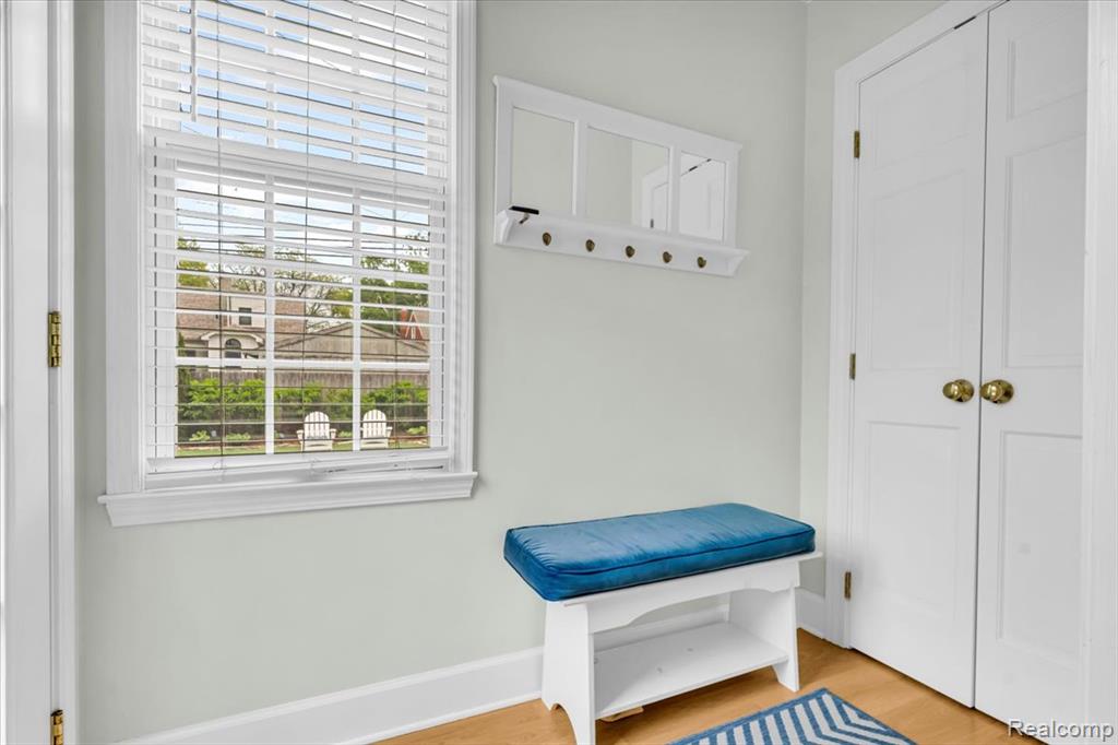 784 University Place, Grosse Pointe, MI 48230 — Photo 20