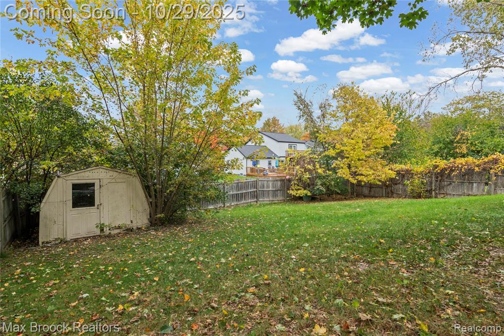 8185 S Huron River Drive, Ypsilanti, MI 48197 — Photo 37