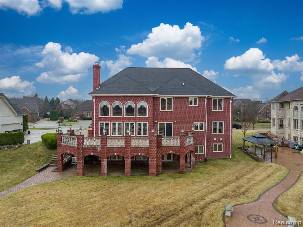 49332 GOLDEN LAKE Drive, Shelby Twp, MI 48315 — Photo 10