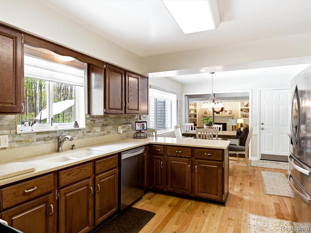 4174 Old Forge Drive, Fort Gratiot, MI 48059 — Photo 12
