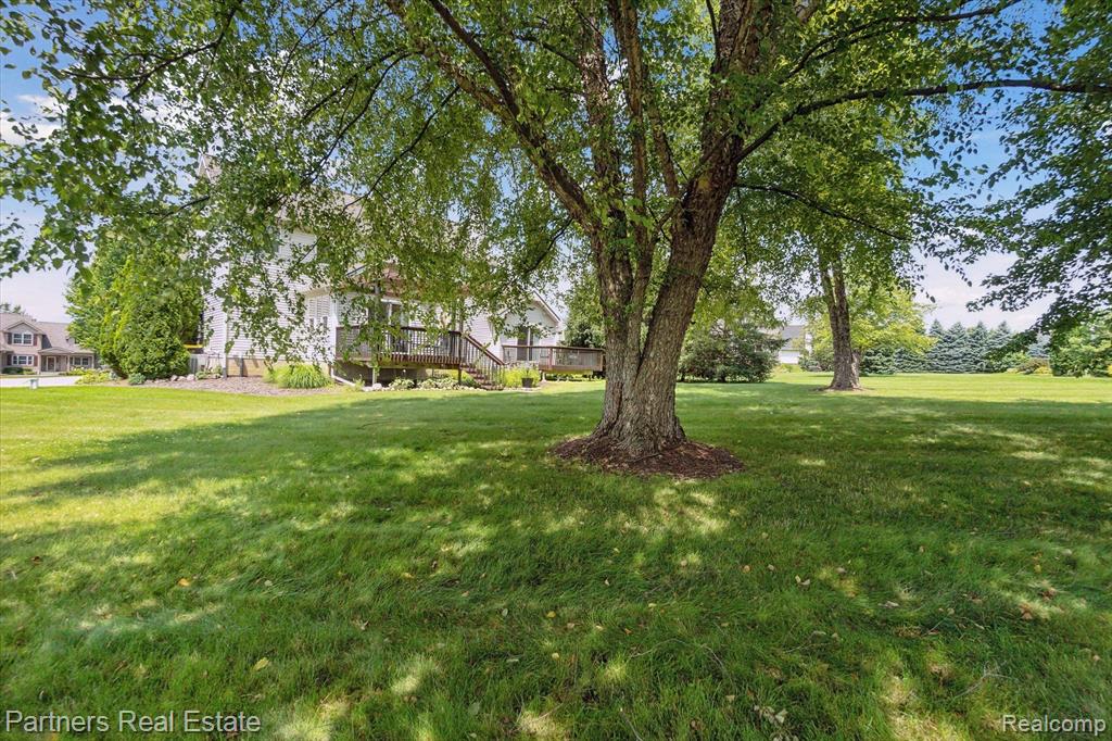 822 SADDLE CLUB Lane, Howell, MI 48843 — Photo 43