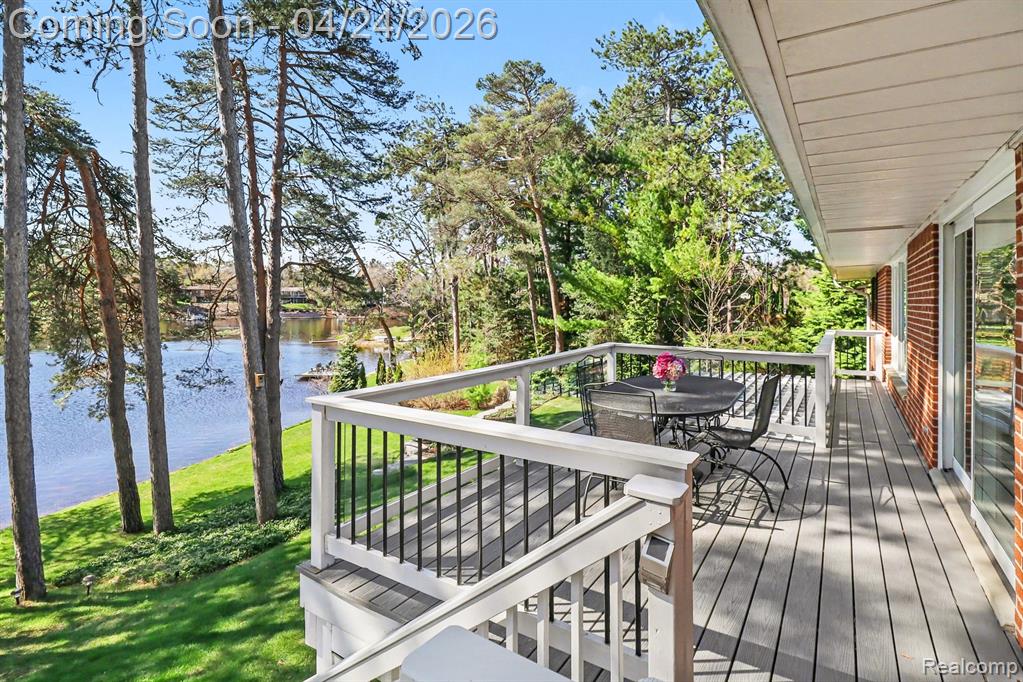 1085 Abseguami Trail, Lake Orion, MI 48362 — Photo 6