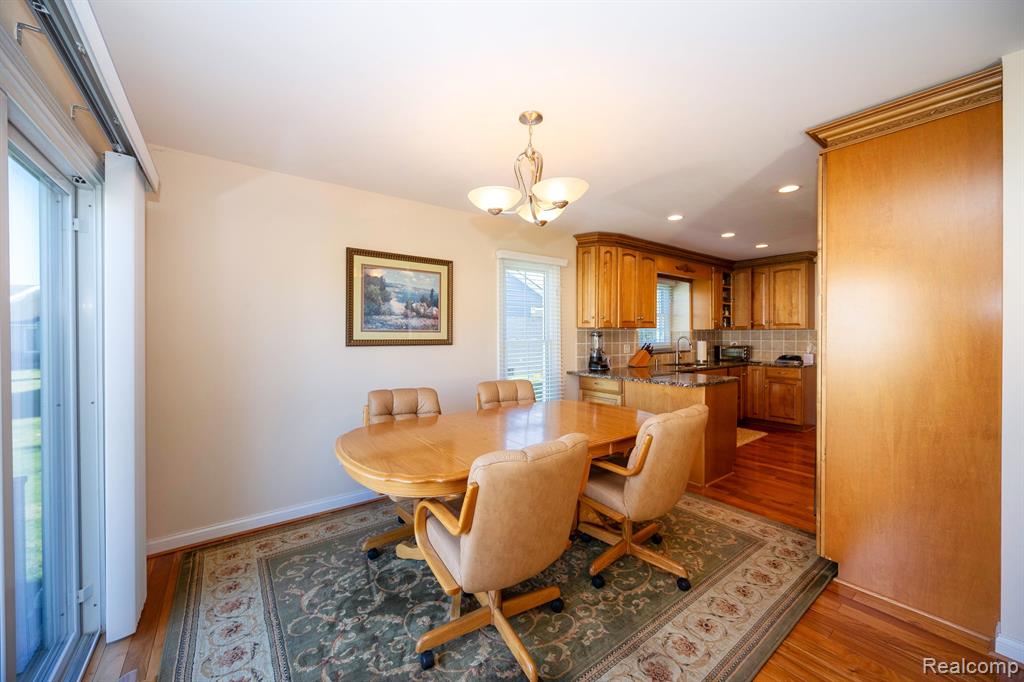 7282 GREEN MEADOW Lane, Canton, MI 48187 — Photo 25