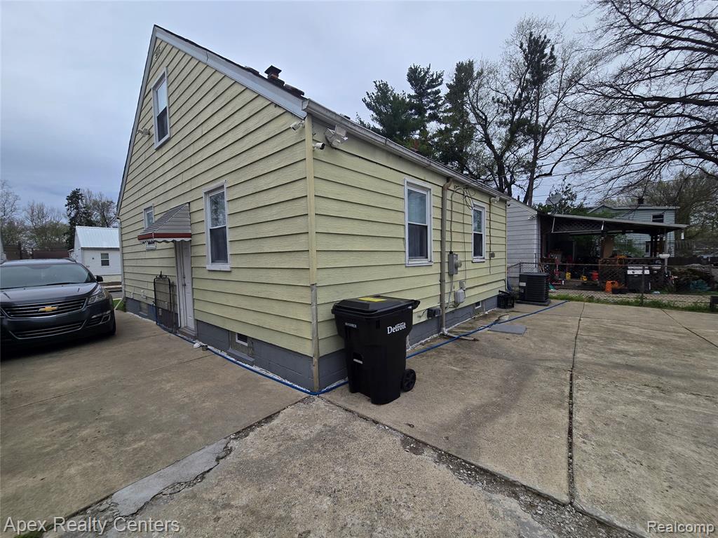 6320 Saint Marys Street, Detroit, MI 48228 — Photo 12