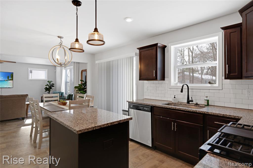 2027 Stillwater Drive, Davison, MI 48423 — Photo 8